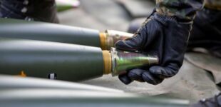 Прем’єр-міністр Чехії: Перші поставки боєприпасів Україні в рамках чеської ініціативи відбудуться вже в червні