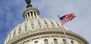 Республиканцы отклонили помощь Украине, а самолет для Трампа  пропихнули: подробности дебатов за бюджет США