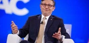 Конгресс настаивает на введении санкций против России: Джонсон заявляет, что США вообще не хотят вмешиваться