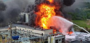 Украина остановила крупнейший НПЗ Роснефти
