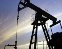 Нефть дешевеет: Саудовская Аравия заливает рынок миллионами баррелей