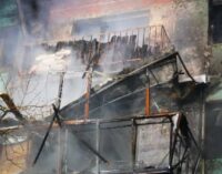 Россияне нанесли удар по Запорожью: возникли пожары, есть раненые