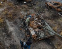 Склады пусты: аналитик раскрыл, где Россия находит технику для фронта