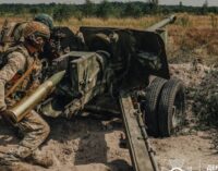 Российские захватчики продолжают штурмовать позиции украинских защитников