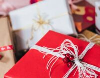 Праздничные «подарки», которые могут стоить должности: ограничения для публичных служащих