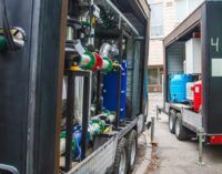 В Киеве после вражеской атаки оперативно развернули мобильные котельные