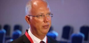 Кремль ищет выход? Посланника Путина видели в Париже