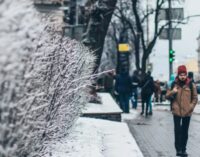 Впереди три тяжелые недели: морозы и удары РФ давят на энергосистему Украины