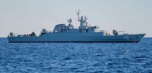 Подводная лодка атаковала иранское судно у Шри-Ланки: более сотни человек пропали без вести