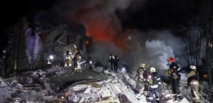 Комбинированный удар РФ: взрывы в Киеве и Харькове, под завалами ищут людей. ФОТО