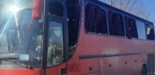 Россия ударила дроном по рейсовому автобусу в Харьковской области: есть погибший и раненые