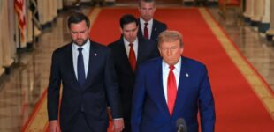 Цена высокомерия: почему Трампу  важно продемонстрировать пренебрежение к Украине и чем заплатит Америка