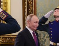 «Пусть танцуют лебеди»: аналитик назвал признаки дворцового переворота в Кремле