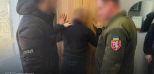 Солдат пытался дезертировать во второй раз, предложив 1000 долларов взятки