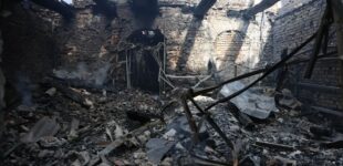 Россияне обстреляли Центральный район Херсона: есть жертвы. ВИДЕО