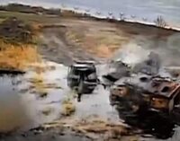 Бойцы с помощью дронов уничтожили переправу россиян. ВИДЕО