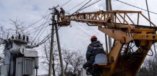 По 20 тысяч «на руки»: более 14 тысяч энергетиков получат помощь