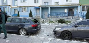 В Харькове вражающий дрон попал в многоэтажный дом: мэр показал ВИДЕО и призвал горожан прятаться