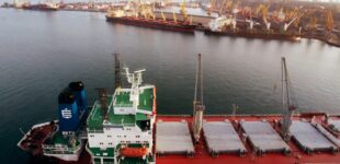 Российские дроны атаковали торговое судно под флагом Сент-Китс и Невис, которое направлялось в порт Одессы