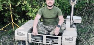 Спасение из ада: украинские роботы вывезли раненых пенсионеров из прифронтового города. ВИДЕО