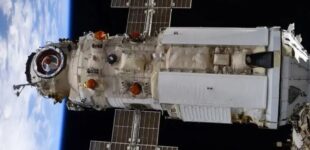 Космическое ЧП на орбите: стареющий российский сегмент МКС заставил астронавтов прятаться в укрытии
