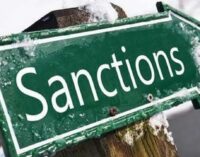 Удар под дых российской экономике: Вашингтон окончательно перекрыл кислород нефтяным гигантам РФ