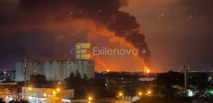 После ночной атаки дронов на Ставрополье горит местный НПЗ. ВИДЕО