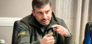 С ВИЧ  четвертой стадии и гепатитом в кухонном наряде: Лубинец раскрыл шокирующий беспредел в украинских ВЛК