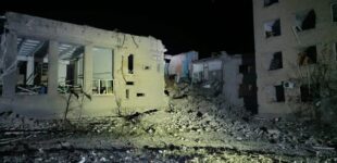Россияне нанесли удар четырьмя КАБами по Изюму: повреждены учебное заведение и жилые дома